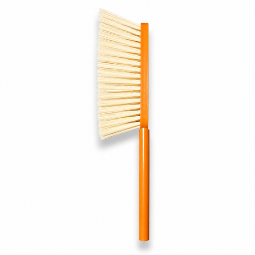 CEPILLO NYLON CURVO CON MANGO PLASTICO